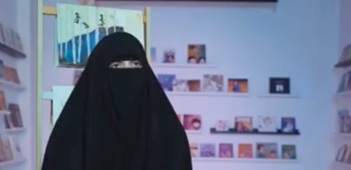 ٢ قصتي مع رخصة البحرين أريد مدر بة امرأة صحيفة ص برة