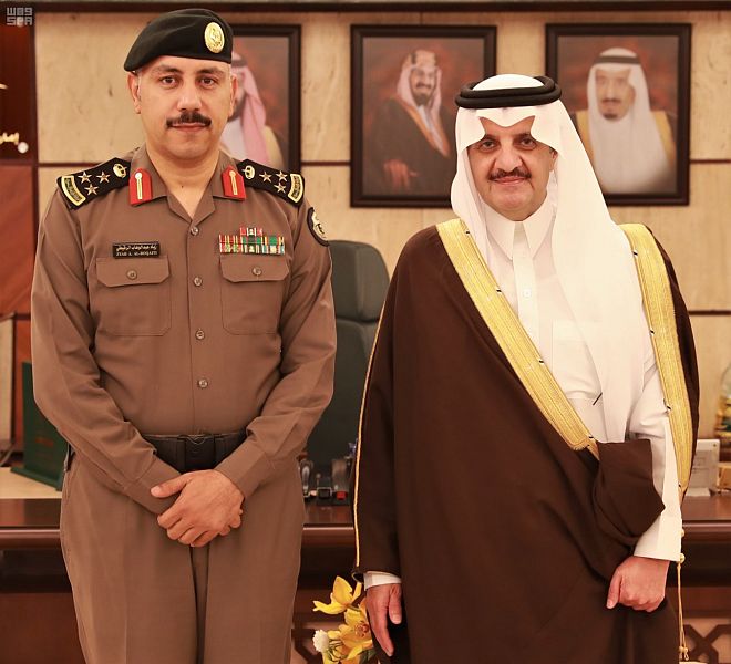 ضمن مجموعة ضباط أمير الشرقية ي قلد مدير شرطة القطيف رتبة لواء صحيفة ص برة الإلكترونية
