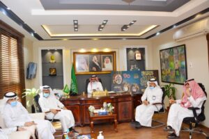 اجتماع وفد من جمعية خيرية أم الحمام مع مدير مكتب تعليم القطيف