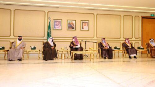 نائب أمير المنطقة بالشرقية يلتقي برئيس مجلس التعاون الخليجي