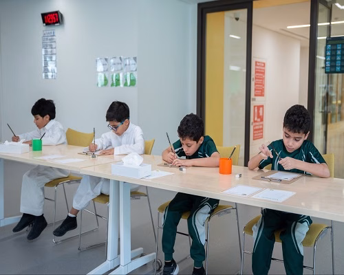 طلاب مدار مسك